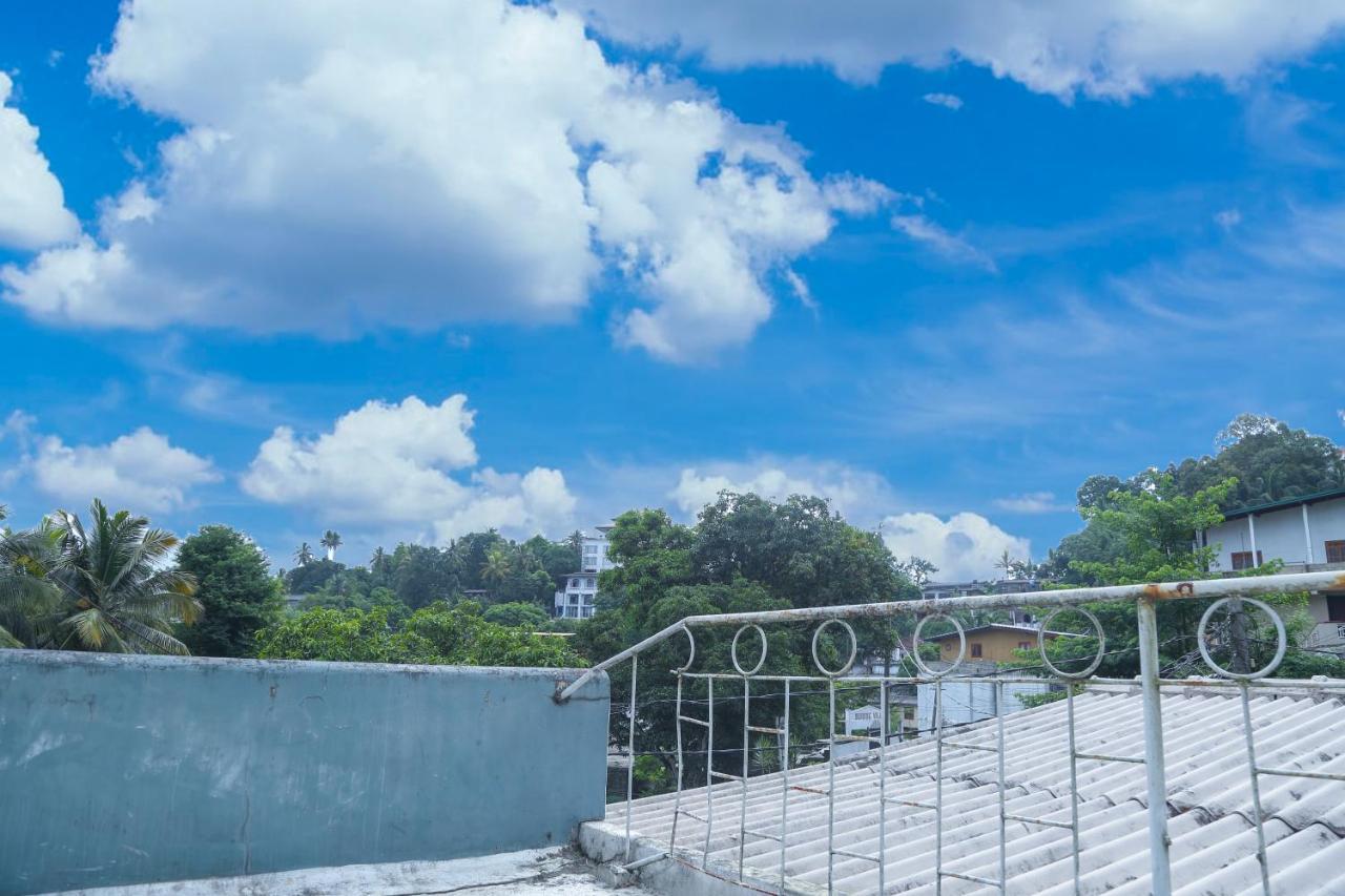 Sakura Hill Apartment Kandy Ngoại thất bức ảnh